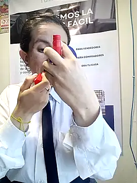 Valentina--1 online show from 02/04/26, 12:00