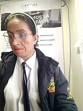 Valentina--1 online show from 02/11/26, 12:05