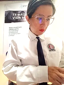 Valentina--1 online show from 04/15/26, 10:10