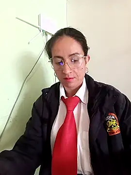 Snapshot of Valentina--1 chatting on 11/14/25, 02:54 Valentina--1 online show from 11/14/25, 02:54