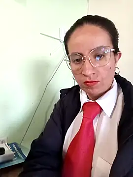 Snapshot of Valentina--1 chatting on 11/07/25, 11:59 Valentina--1 online show from 11/07/25, 11:59