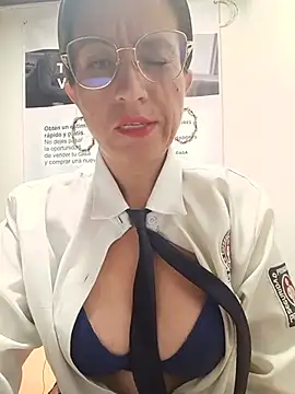 Valentina--1 online show from 05/16/26, 10:36
