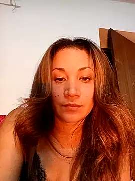 dulcessecretos online show from 12/04/25, 11:37