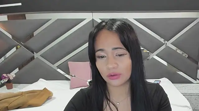 Snapshot of ScarlettParker chatting on 10/27/25, 01:12 ScarlettParker online show from 10/27/25, 01:12