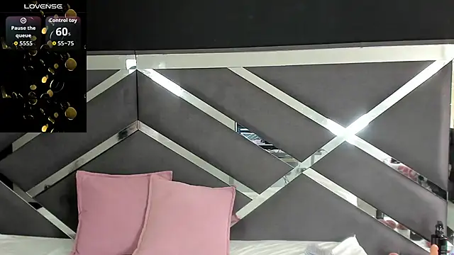 Snapshot of ScarlettParker chatting on 11/10/25, 01:16 ScarlettParker online show from 11/10/25, 01:16