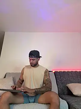 AUSTINN TORRES online show from 03/10/26, 12:58