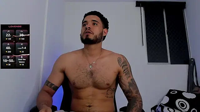 Snapshot of AUSTINN_TORRES chatting on 02/13/26, 01:38 AUSTINN TORRES online show from 02/13/26, 01:38