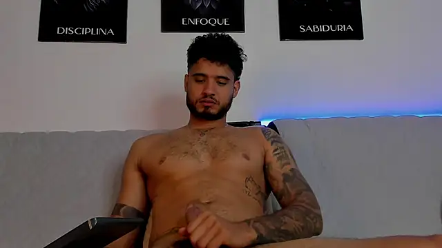 AUSTINN TORRES online show from 06/14/26, 02:24