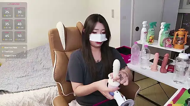 Milk Sola online show from 11/20/25, 01:12