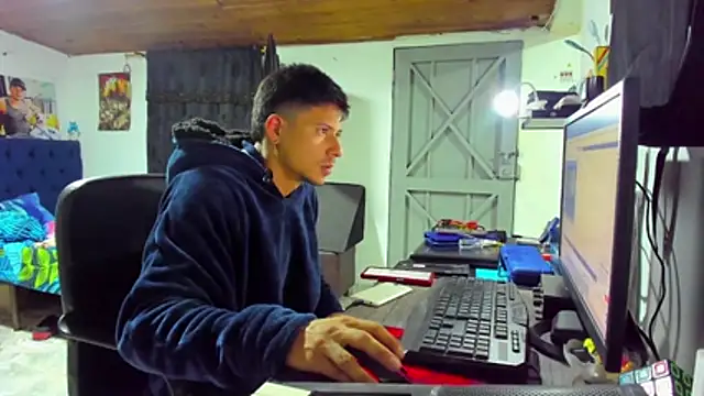 Malek Ivonny online show from 11/08/25, 12:03