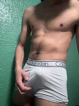 Snapshot of Delicious_Papi chatting on 06/29/26, 06:42 Delicious Papi online show from 06/29/26, 06:42