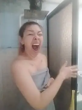 EmilyyRed online show from 11/27/25, 04:29