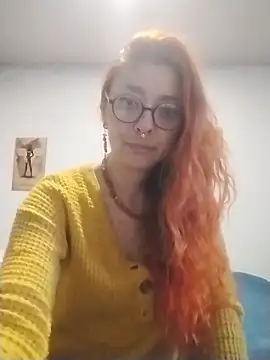 EmilyyRed online show from 12/19/25, 09:28