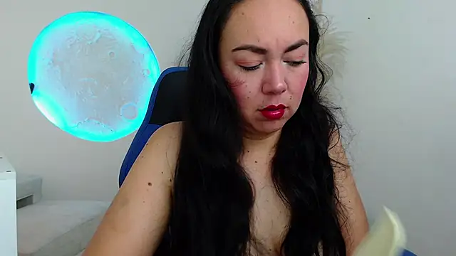 Snapshot of Yadis_hot chatting on 10/30/25, 07:44 Yadis hot online show from 10/30/25, 07:44