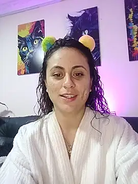 Caroline Jons online show from 10/29/25, 11:20