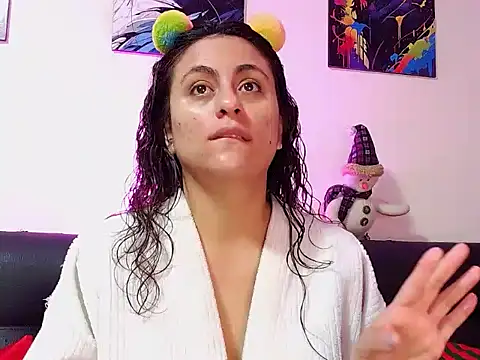 Caroline Jons online show from 11/28/25, 01:00