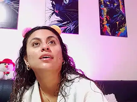 Caroline Jons online show from 12/01/25, 01:12