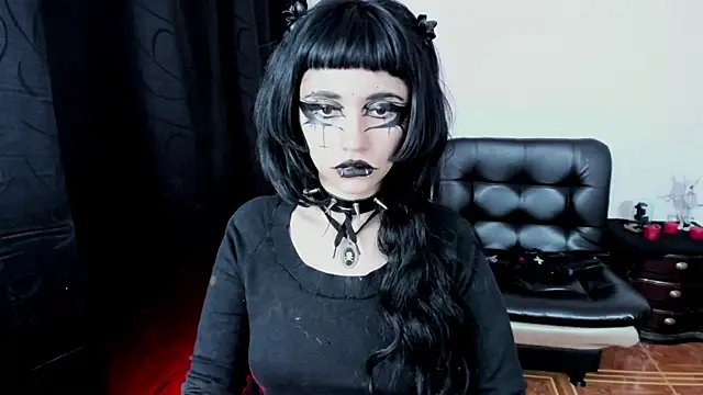 Snapshot of Yueeclipsa chatting on 12/23/25, 04:01 Yueeclipsa online show from 12/23/25, 04:01