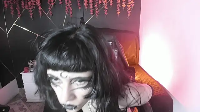 Snapshot of Yueeclipsa chatting on 11/09/25, 04:49 Yueeclipsa online show from 11/09/25, 04:49