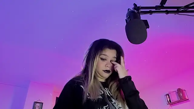 AshGraven online show from 02/18/26, 03:26