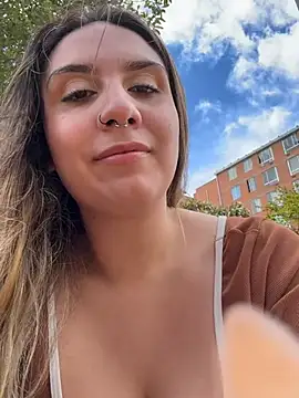 sarah honey   online show from 05/18/26, 04:34