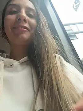 sarah honey   online show from 11/24/25, 03:01