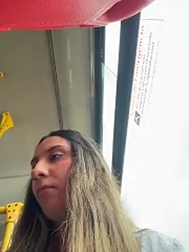 sarah honey   online show from 11/23/25, 03:44