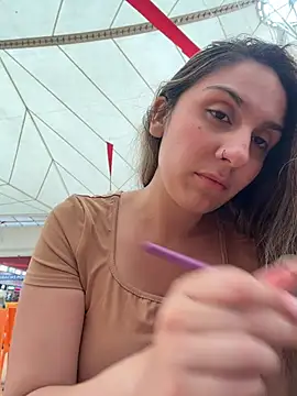 sarah honey   online show from 12/18/25, 04:00