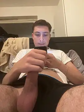 Snapshot of zoranmachtdichfrisch chatting on 10/24/25, 01:15 zoranmachtdichfrisch online show from 10/24/25, 01:15