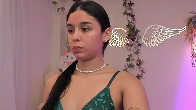 ISA NIXON online show from 02/06/26, 11:12