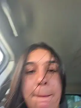 ISA NIXON online show from 12/15/25, 05:52