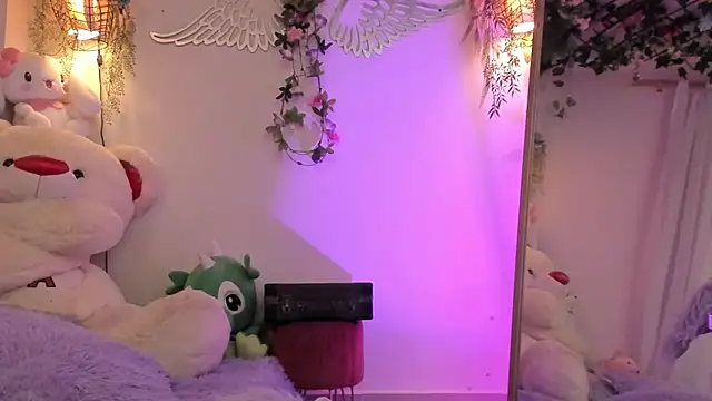 ISA NIXON online show from 02/10/26, 01:37