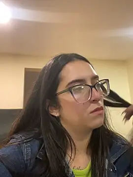 Kloe Novoa online show from 03/27/26, 12:17