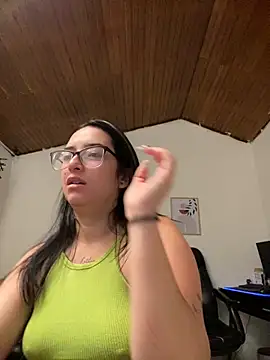 Snapshot of Kloe_Novoa chatting on 11/05/25, 12:41 Kloe Novoa online show from 11/05/25, 12:41