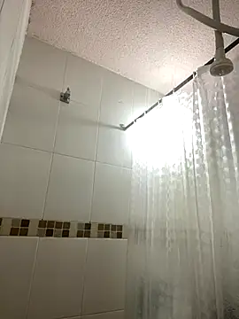 Kloe Novoa online show from 11/13/25, 01:15