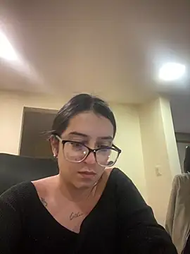 Kloe Novoa online show from 04/07/26, 01:35