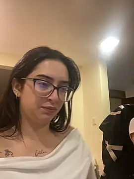 Kloe Novoa online show from 03/04/26, 12:24