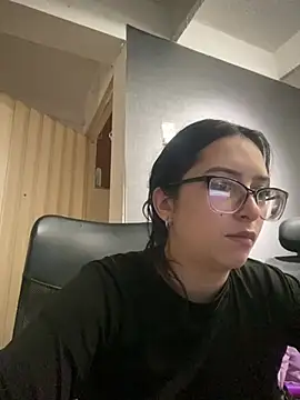 Kloe Novoa online show from 02/13/26, 01:33