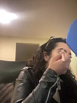 Kloe Novoa online show from 03/25/26, 01:10