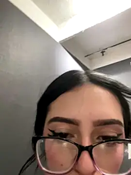 Kloe Novoa online show from 12/13/25, 08:04