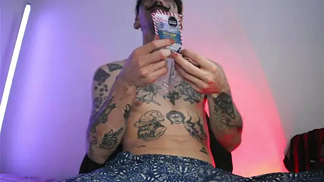 TokyoHatsumoto online show from 05/03/26, 10:24
