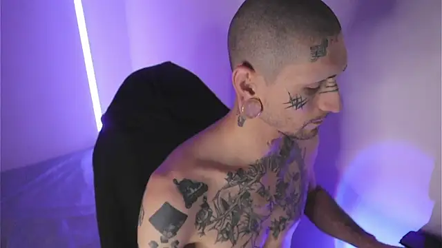 TokyoHatsumoto online show from 02/02/26, 11:04