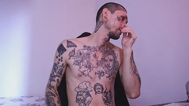 Snapshot of TokyoHatsumoto chatting on 11/16/25, 04:56 TokyoHatsumoto online show from 11/16/25, 04:56