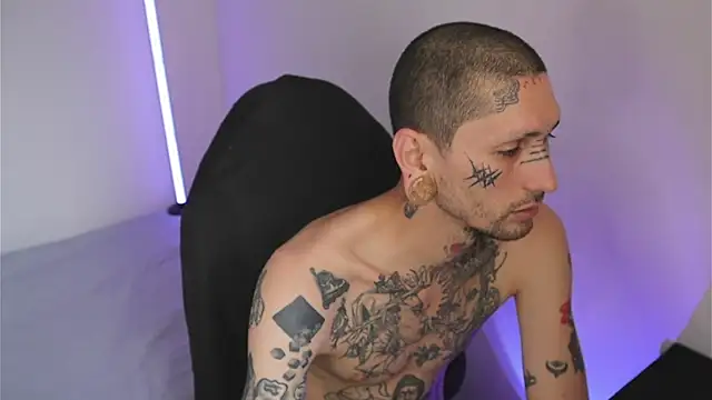 TokyoHatsumoto online show from 02/12/26, 10:20