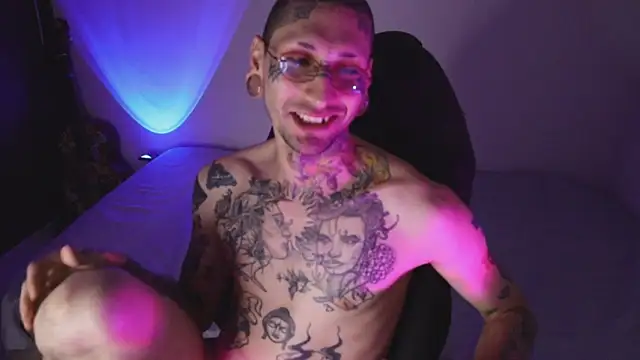 Snapshot of TokyoHatsumoto chatting on 11/13/25, 01:20 TokyoHatsumoto online show from 11/13/25, 01:20