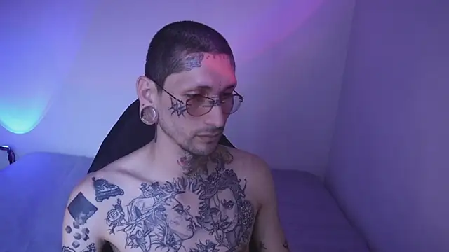 Snapshot of TokyoHatsumoto chatting on 11/21/25, 09:58 TokyoHatsumoto online show from 11/21/25, 09:58