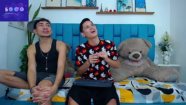 Hot Boys Latinos X online show from 03/09/26, 11:08