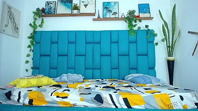 Hot Boys Latinos X online show from 11/30/25, 05:03