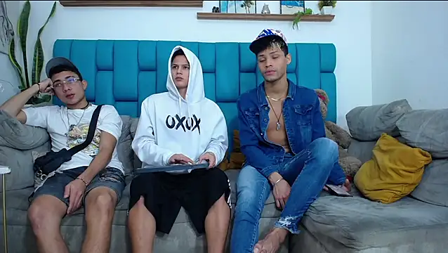 Hot Boys Latinos X online show from 02/08/26, 07:00