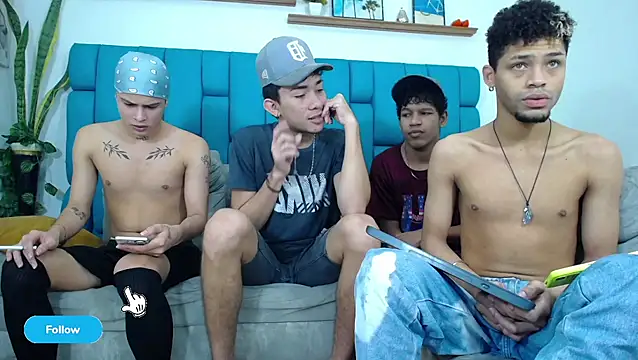 Hot Boys Latinos X online show from 04/06/26, 05:25